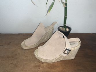 🔐 NEW WOMENS 8.5 KENNETH COLE OLIVIA WEDGE SANDALS