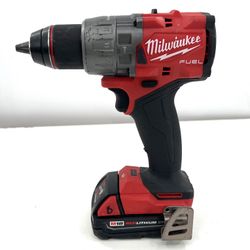 Milwaukee 2904-20 M18  Fuel 1/2” Hammer Drill/driver W Battery 