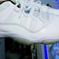 Jordan 11s