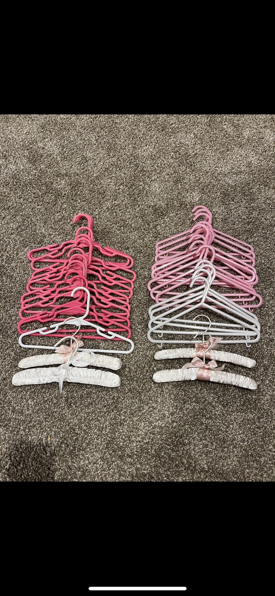 30 Kids Hangers 