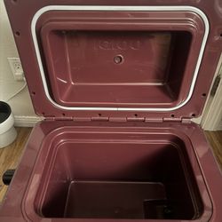 Igloo Cooler