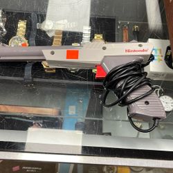 Nintendo Zapper 1985