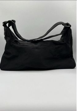 Medela bundle for pumping mamas on the go! Bag, cooler and bra.