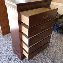 Solid Wood Dresser 