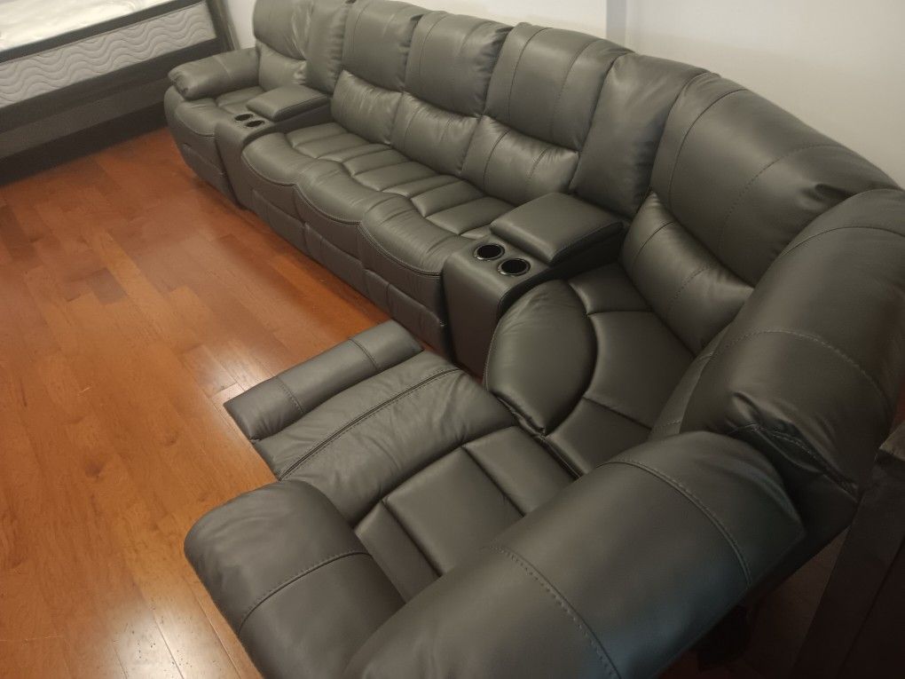 *Now Available!!!*--,Bold Madrid Gray Leather Reclining Sectional Sofa---Delivery And Financing Available😎