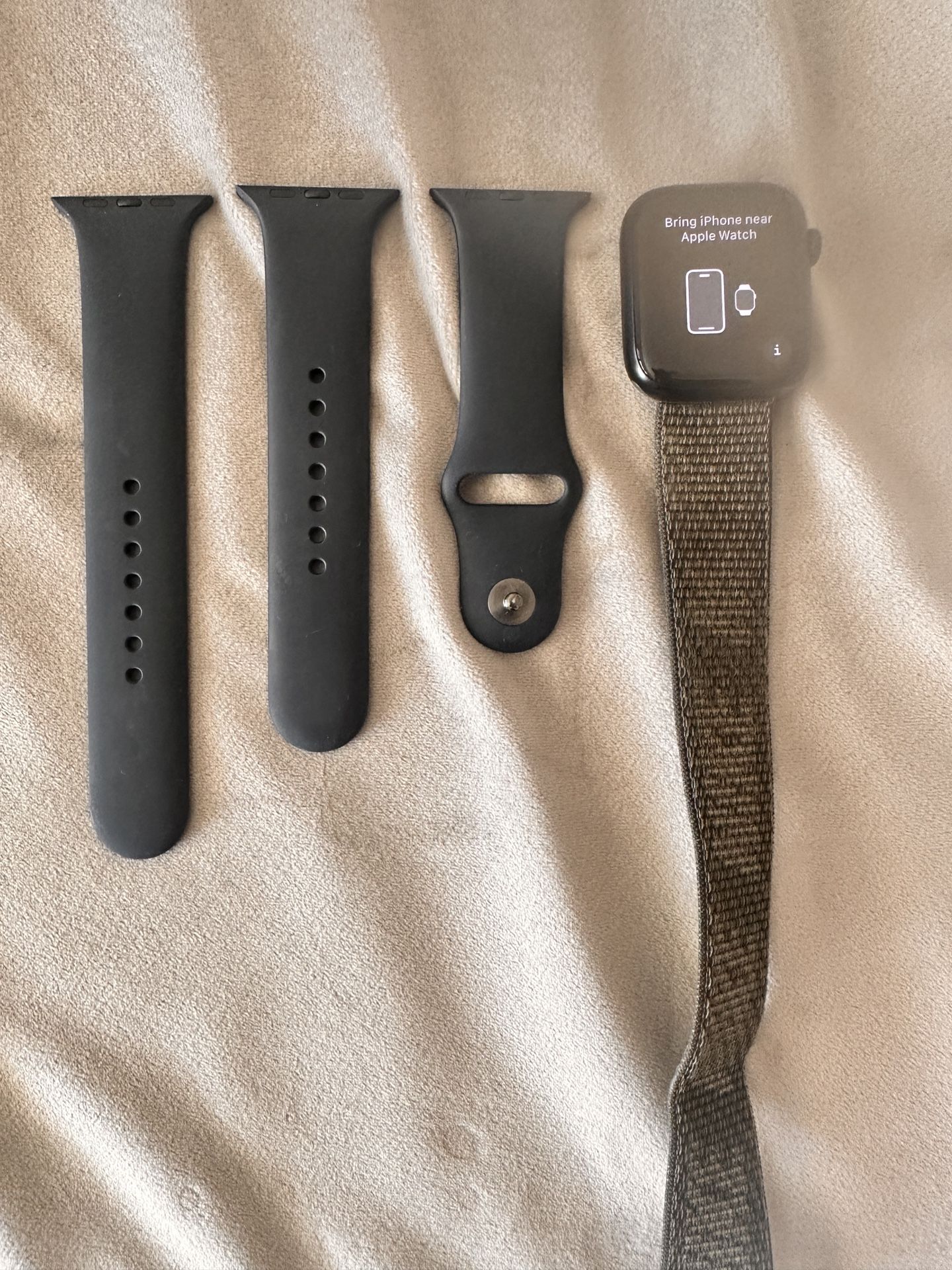Apple Watch Series 7 45mm W/ Extras 