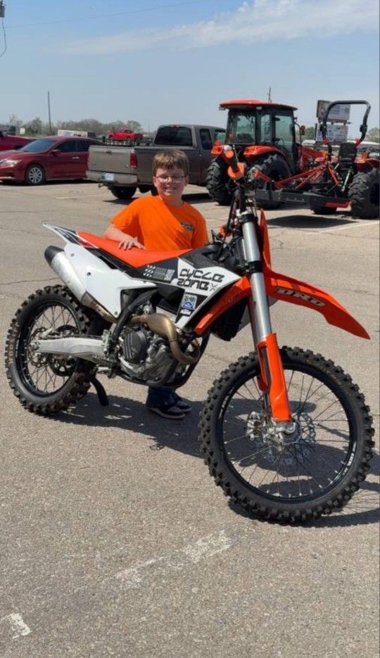 2023 KTM 250 SX-F RACE BIKE
