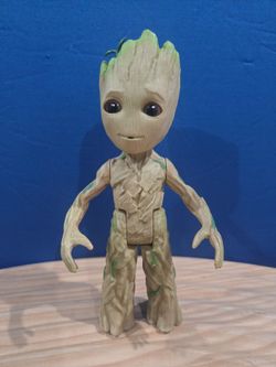 Disney Marvel Guardians of the Galaxy Interactive GROOT 8" Figure