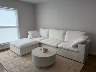 New in Box!📦 White Cloud Sectional Couch