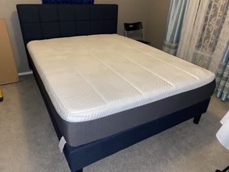 Brand New Queen Size Bed ! Queen size platform bed with memory foam mattress ! Navy Blue platform frame ! Queen mattress ! Free delivery