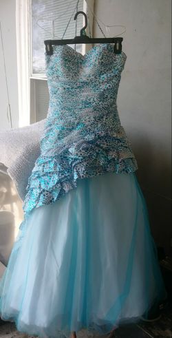 Prom dress size 10. Brand karishma