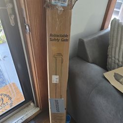 Retractable Baby Gate