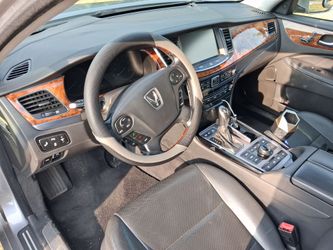 2014 Hyundai Equus