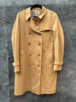 Burberry Tan Double-Breasted Trench Coat size medium