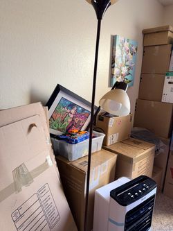 Floor lamp