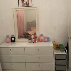 Diamond dresser with mirror 