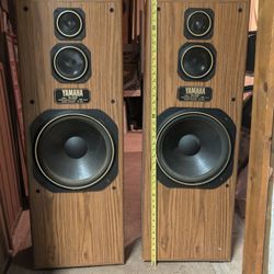 Vintage Yamaha NS  A220 Three-way Speakers