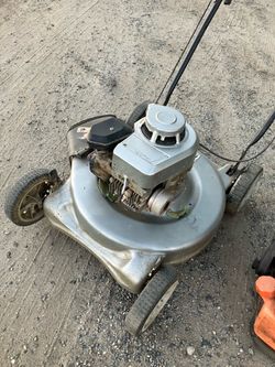 Gas lawn mower