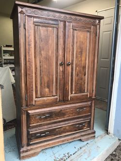 Vintage Looking Rustic Wood Wardrobe Armoire/ TV Cabinet