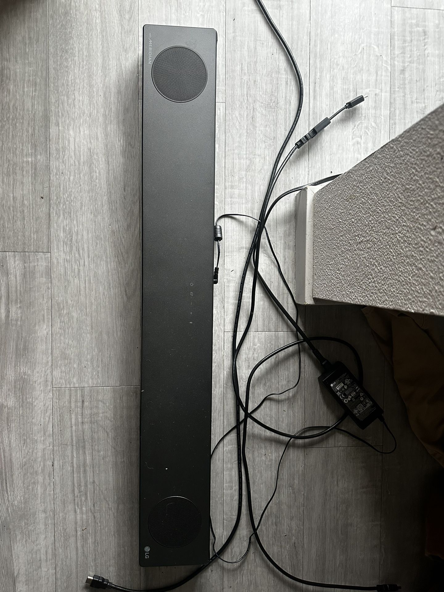 LG SPEAKER SURROUND SOUND 