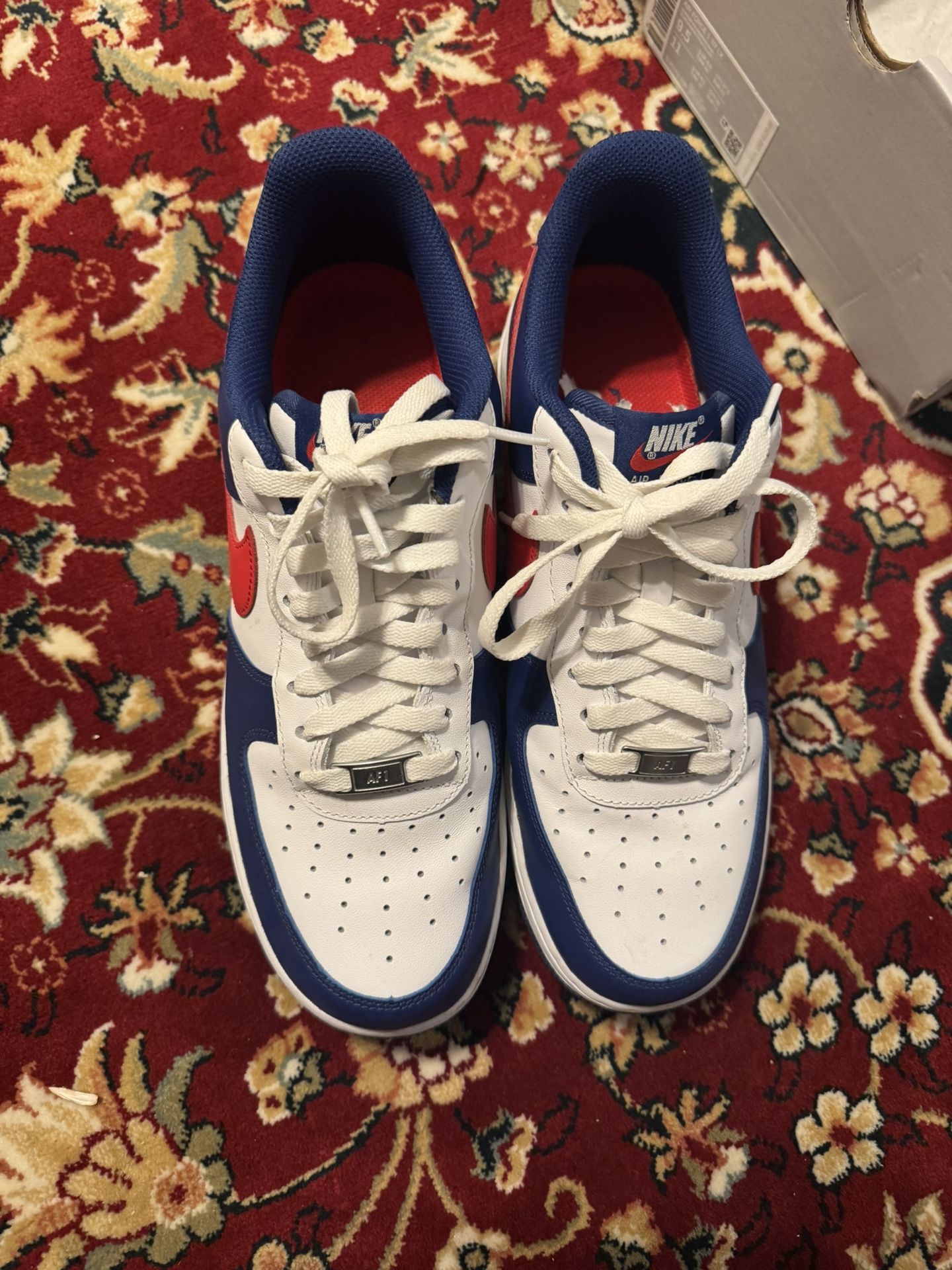 Nike Air Force 1 ’07 LX – Size 9.5