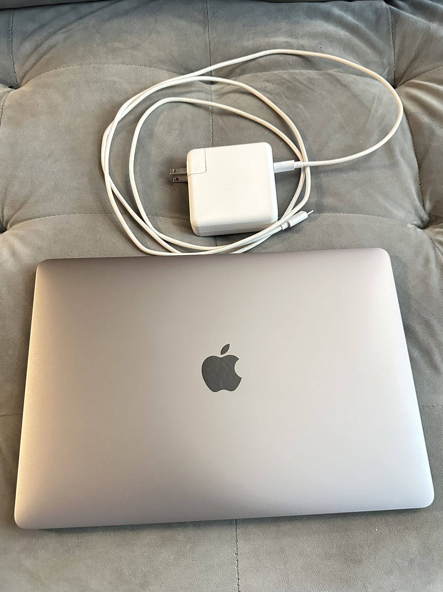 Mint Condition 2017 MacBook Pro