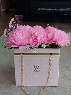 Mother's day flower arrangement