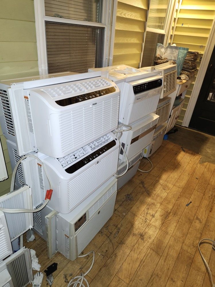 Air Conditioners For Sale FREE DELIVERY AND INSTALLATION!!