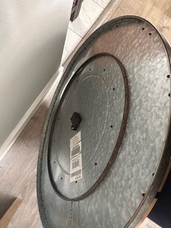 Beautiful Clock (Like New)