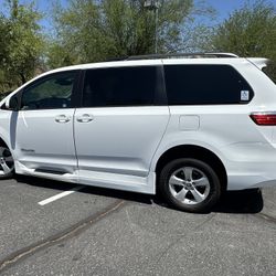 2019 Toyota Sienna