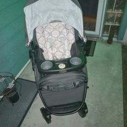 Baby Two 8n One Stroller And Car Seat