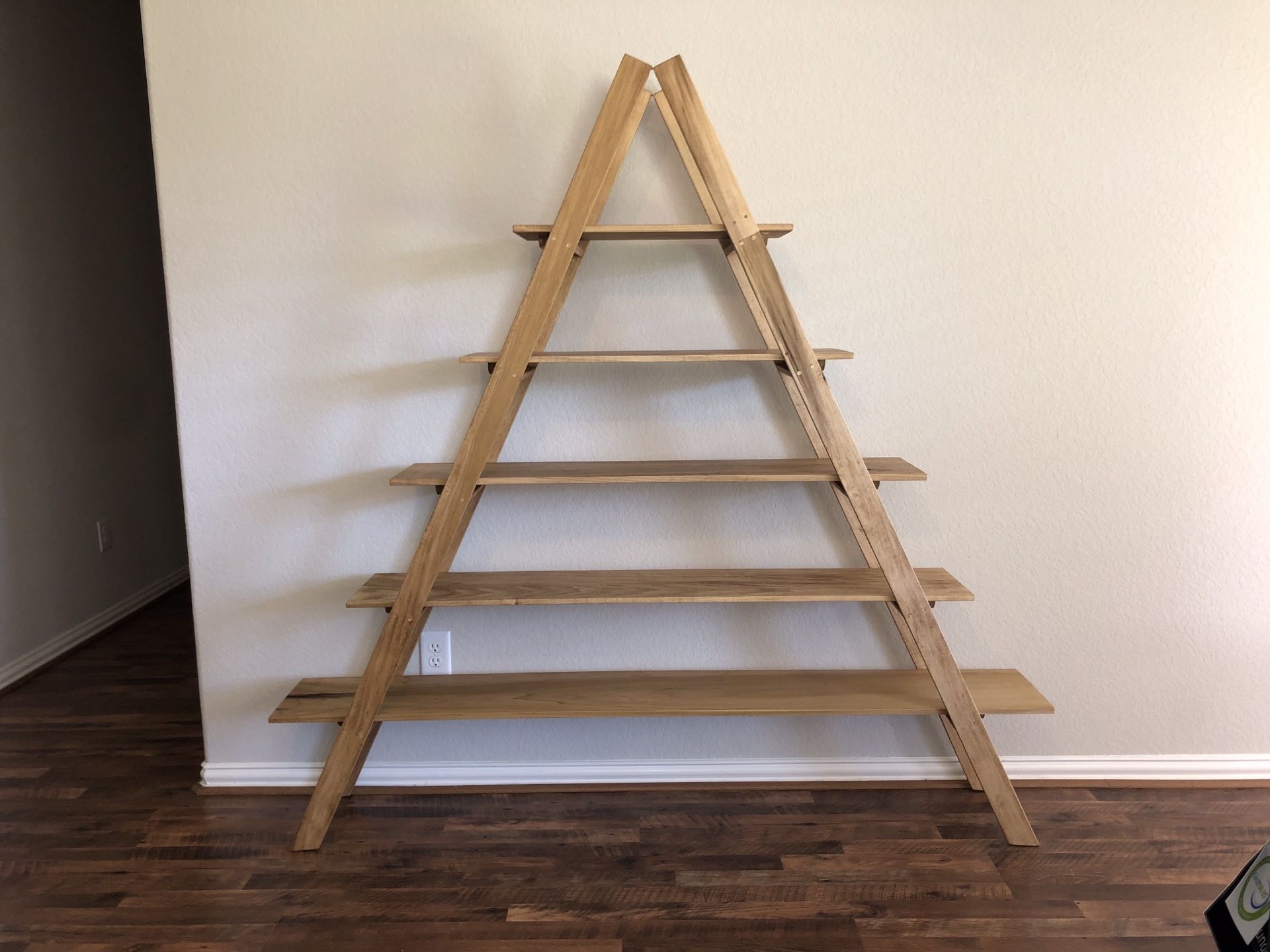5 tiered wooden Ladder shelf