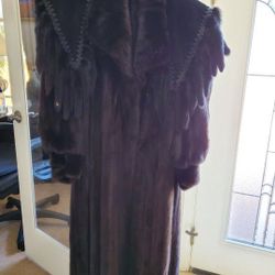 MINK FULL LENGTH COAT EXQUISITE