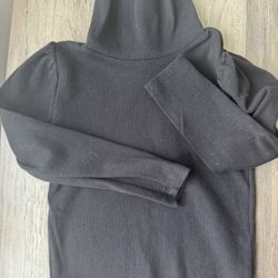 Black Ribbed Turtleneck – XS (4/5)