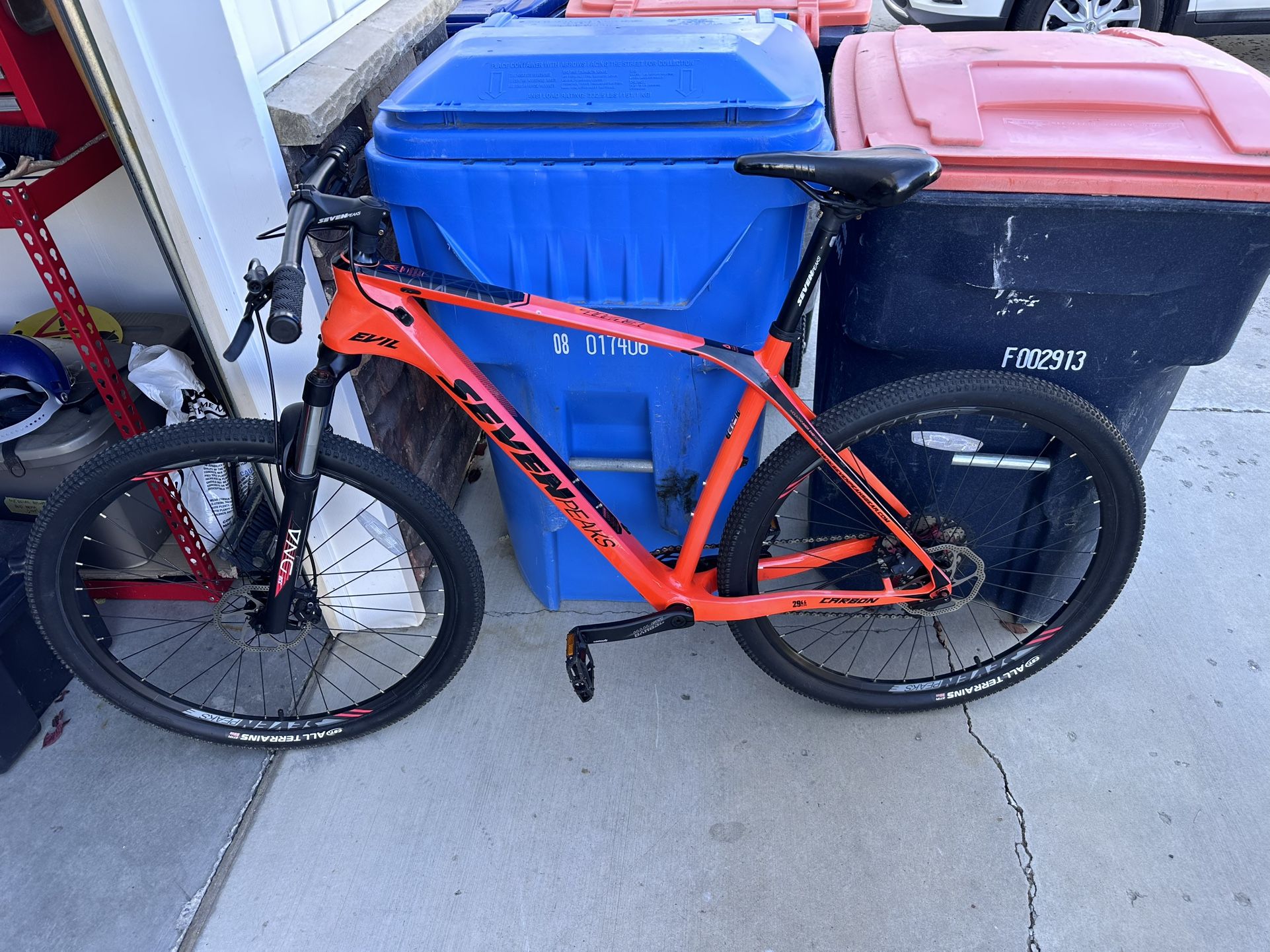 Seven Peak Evil 29er Mountain bike.