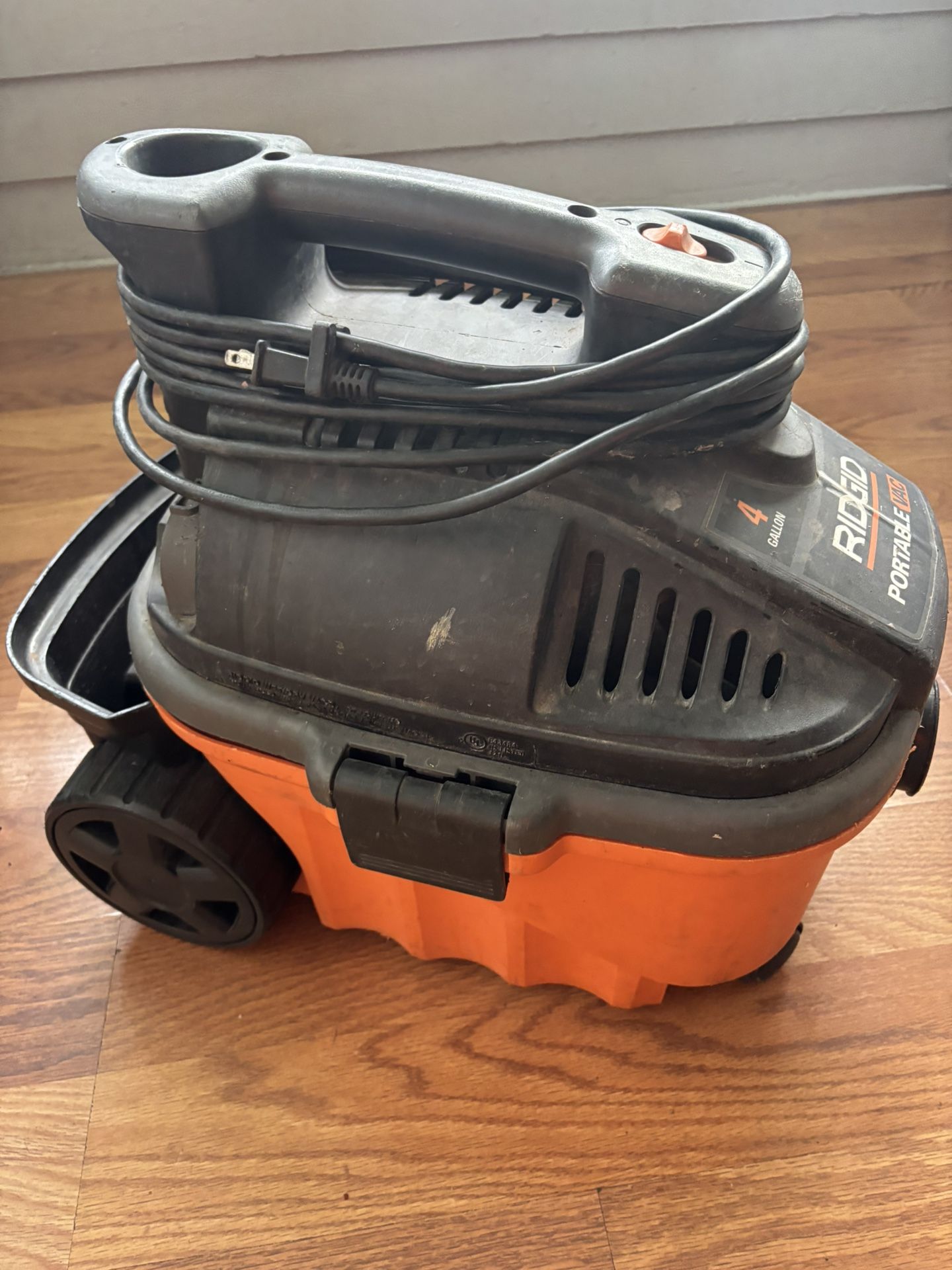 RIDGID Portable Vacuum 4 Gallon 