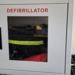 AED Defibrillator 