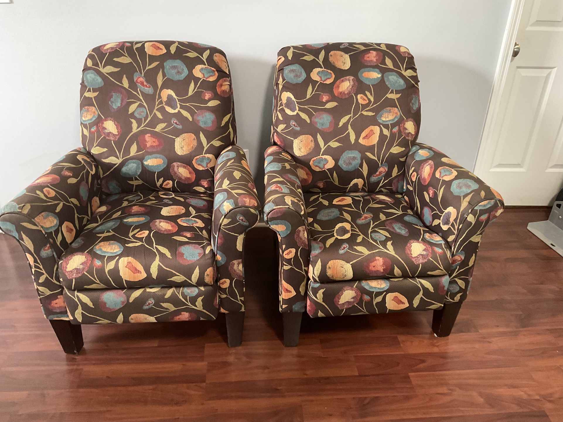 Twin Lazy Boy Recliners 