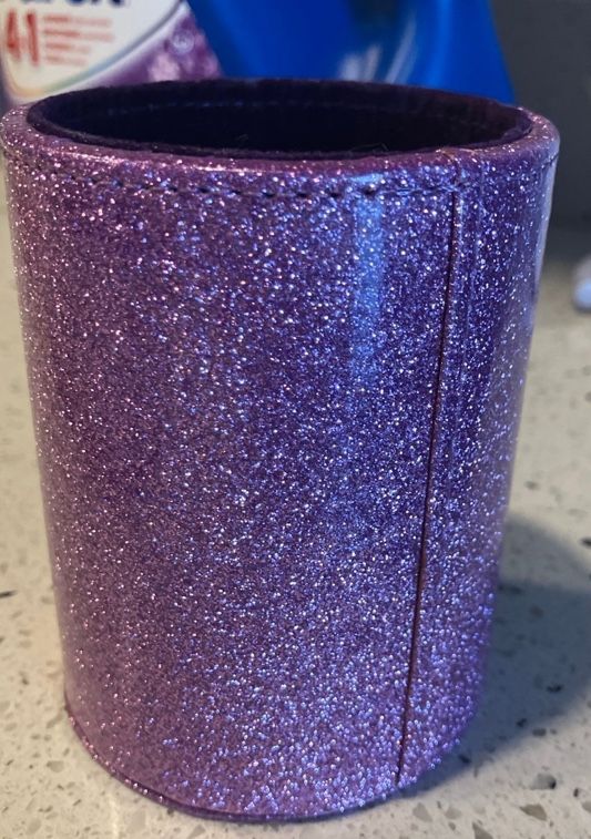 Pen Holder