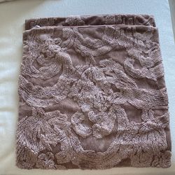 Pottery Barn 22x22 Pillow Covers 2 Mauve Color for Sale in San
