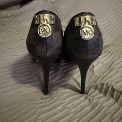 heels n purse 
