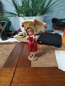 Red Heart Girl Figurine 