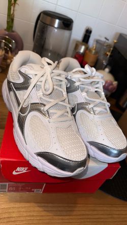 Nike  V5 RNR