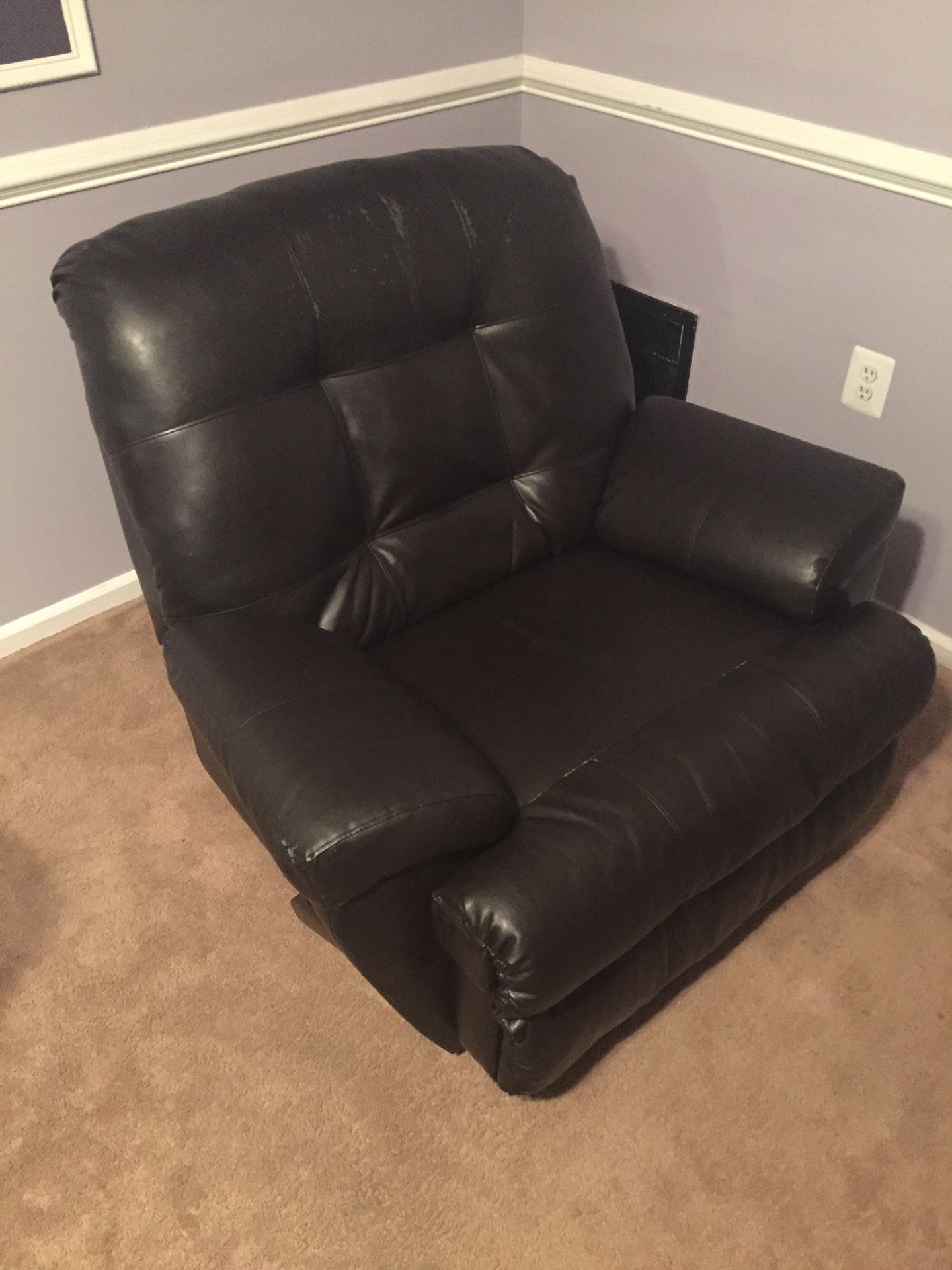 Lazy Boy Rocker/Recliner