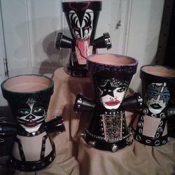KISS : POT HEADS