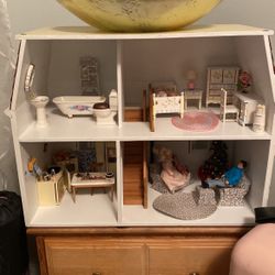 Wooden Antique Dollhouse 