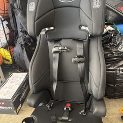 Graco Tranzitions 3-in-1 Harness Booster.