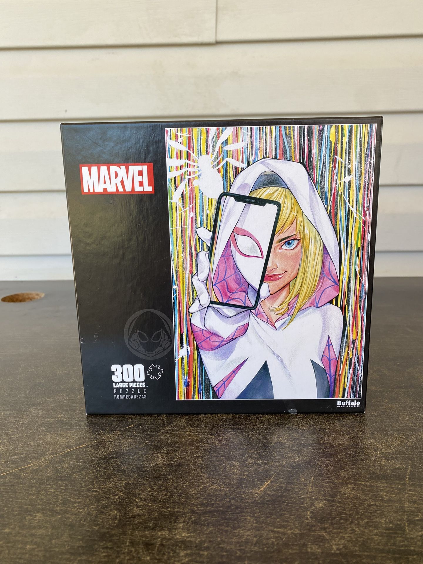 Marvel Ghost Spider / Gwen Stacy 300 Large Piece Puzzle