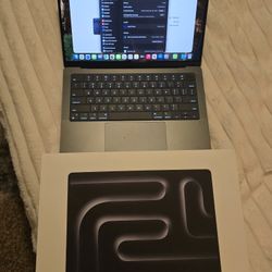 Apple MacBook Pro 14" MX2H3LL/A