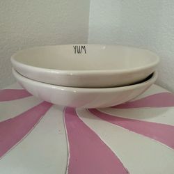 RAE DUNN PLATES  (SET OF 8)